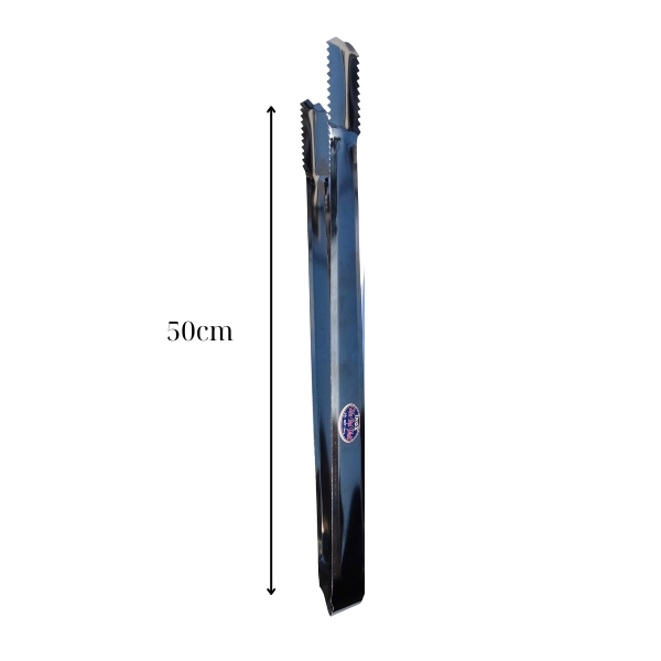 Dụng cụ gắp đá inox cây dài 50 cm, thân dẹt uốn chữ V, đầu răng cưa