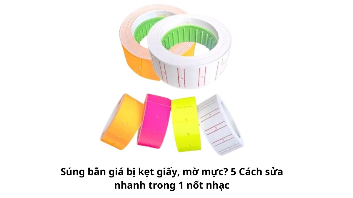 Một chiếc súng bắn giá đang bị kẹt giấy ở đầu ra và tem in bị mờ mực, minh họa cho các lỗi thường gặp cần xử lý ngay.