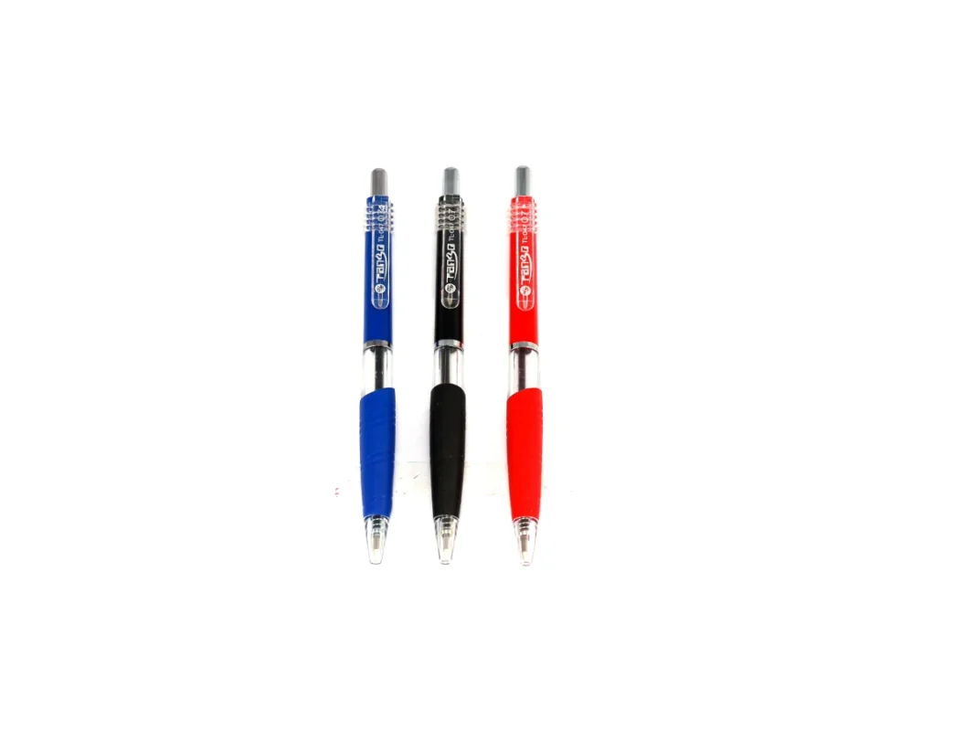Ba cây bút bi Thiên Long TL-047 màu xanh, đen và đỏ thân bọc đệm cao su